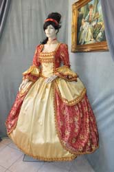 Costume-1700