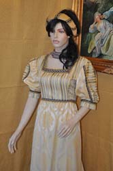 Veste tipica del 1400 Medioevo (13)