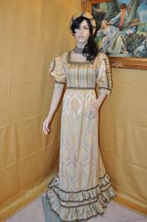 Veste tipica del 1400 Medioevo (15)