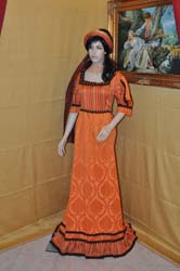 Medieval Woman's Clothing (3)