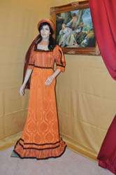 Medieval Woman's Clothing (6)