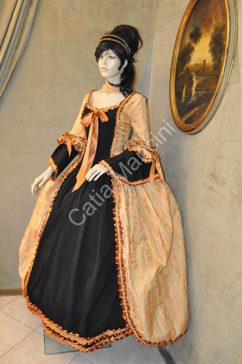 Costume Storico Settecento Veneziano (1)