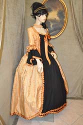 Costume Storico Settecento Veneziano (2)