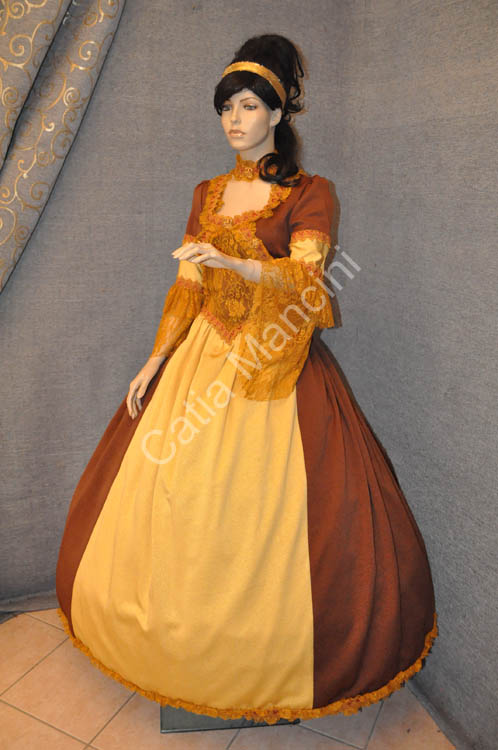 Vestito donna del 1700 (13)