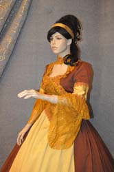 Vestito donna del 1700 (14)