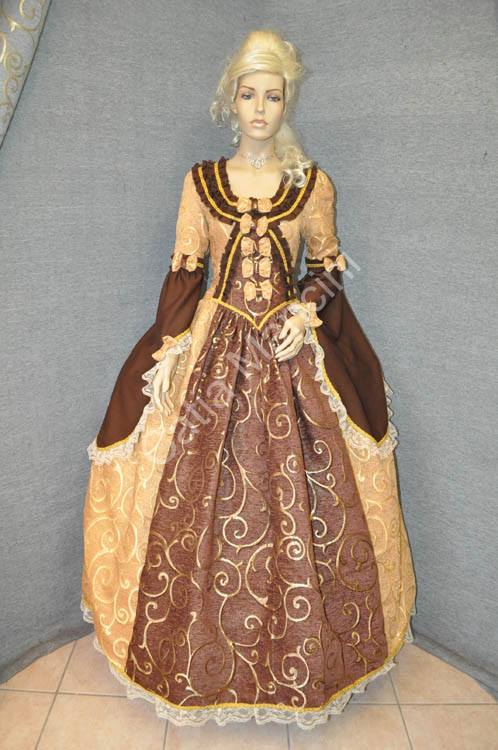 costume epoca 1700 (3)