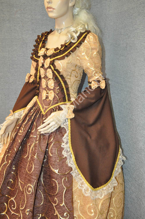 costume epoca 1700 (4)