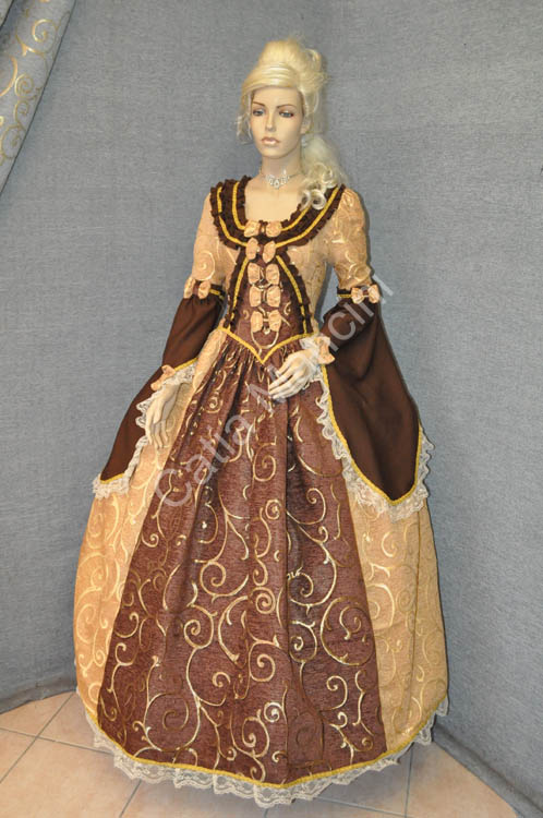 costume epoca 1700 (9)