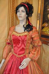 Produzione e Vendita Vestiti di Carnevale (1)