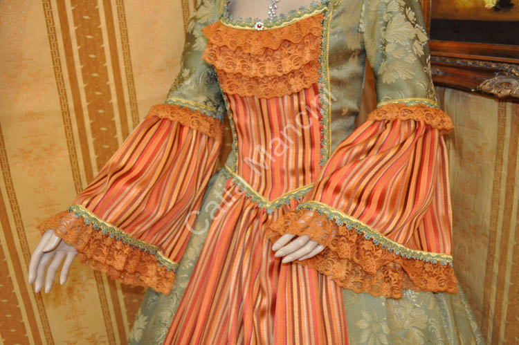 Vestiti di Carnevale su misura (14)