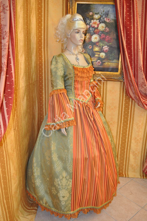 Vestiti di Carnevale su misura (5)