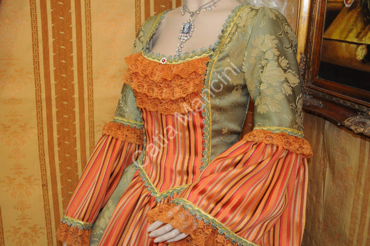 Vestiti di Carnevale su misura (7)