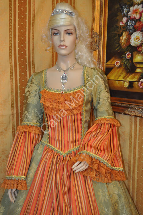 Vestiti di Carnevale su misura (8)