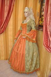 Vestiti di Carnevale su misura (3)