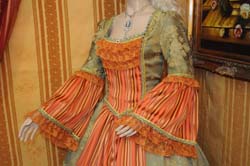 Vestiti di Carnevale su misura (9)