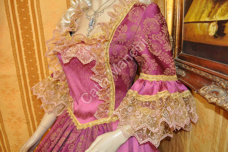 Vendita costumi e vestiti di carnevale (3)