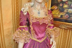 Vendita costumi e vestiti di carnevale (9)