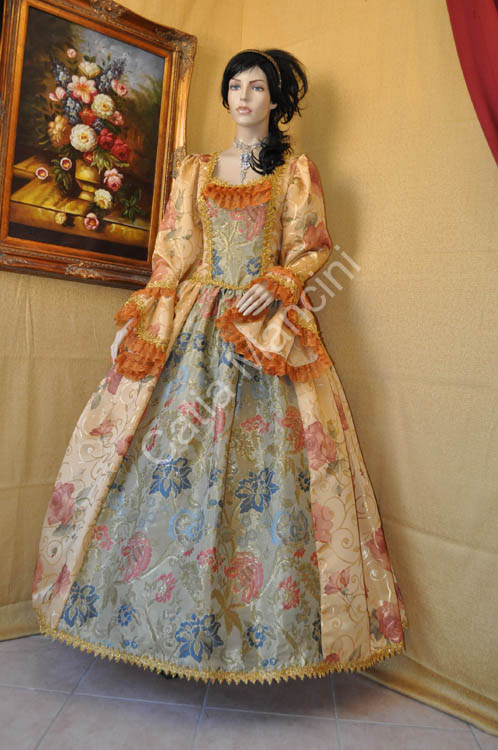 Venetian Costumes for rent (11)