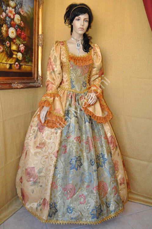 Venetian Costumes for rent (14)