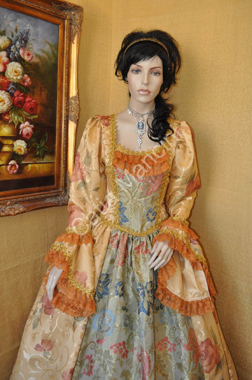 Venetian Costumes for rent (2)