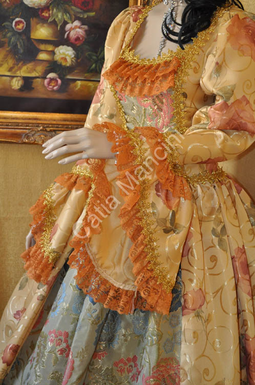 Venetian Costumes for rent (6)