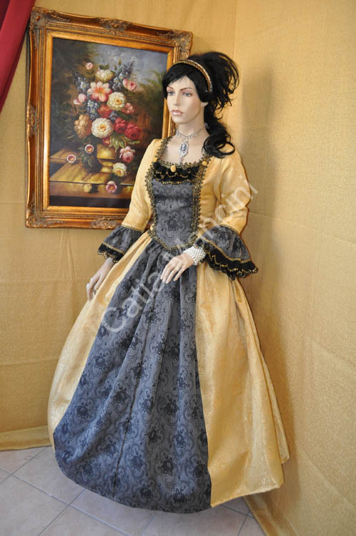 Popular Venetian Costume 1728 (3)