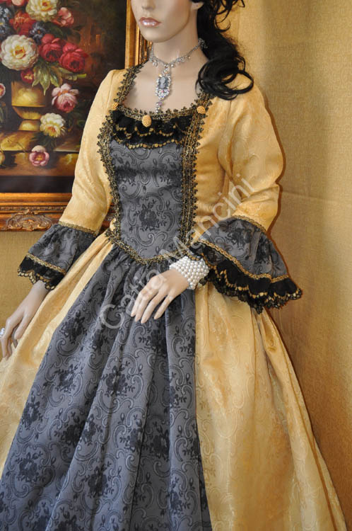 Popular Venetian Costume 1728 (4)