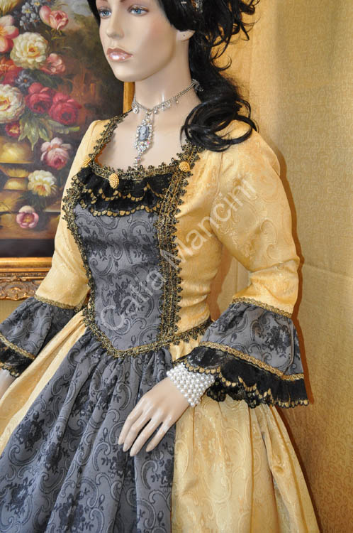 Popular Venetian Costume 1728 (8)