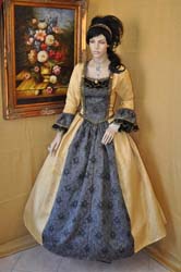 Popular Venetian Costume 1728 (11)