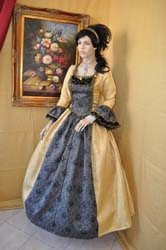 Popular Venetian Costume 1728 (3)