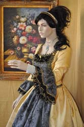 Popular Venetian Costume 1728 (5)