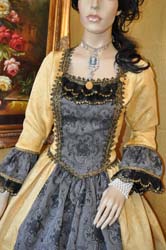 Popular Venetian Costume 1728 (9)