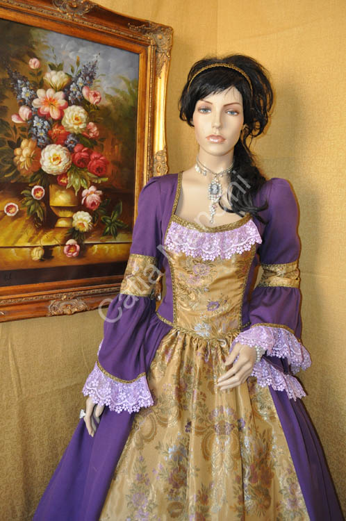a Venetian woman Costume 1736 (15)