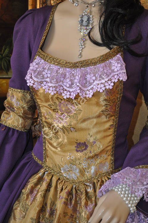 a Venetian woman Costume 1736 (6)