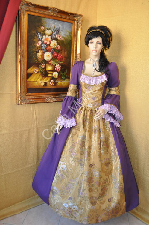 a Venetian woman Costume 1736