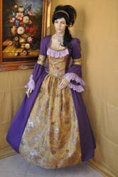 a Venetian woman Costume 1736 (2)