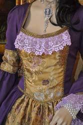 a Venetian woman Costume 1736 (6)