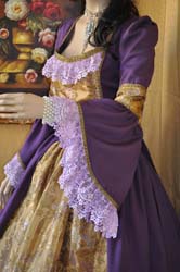 a Venetian woman Costume 1736 (8)