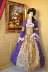 a Venetian woman Costume 1736