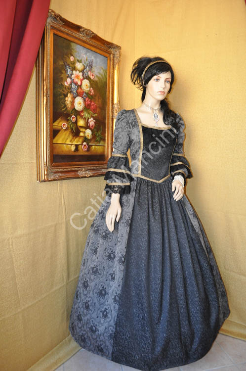 Costume Storico epoca 1738 (10)