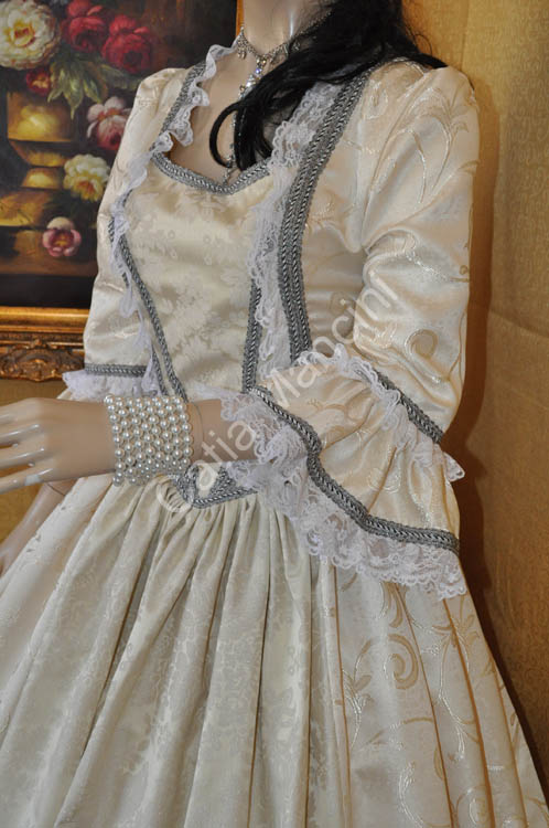 18th century Venetian Costume (4)