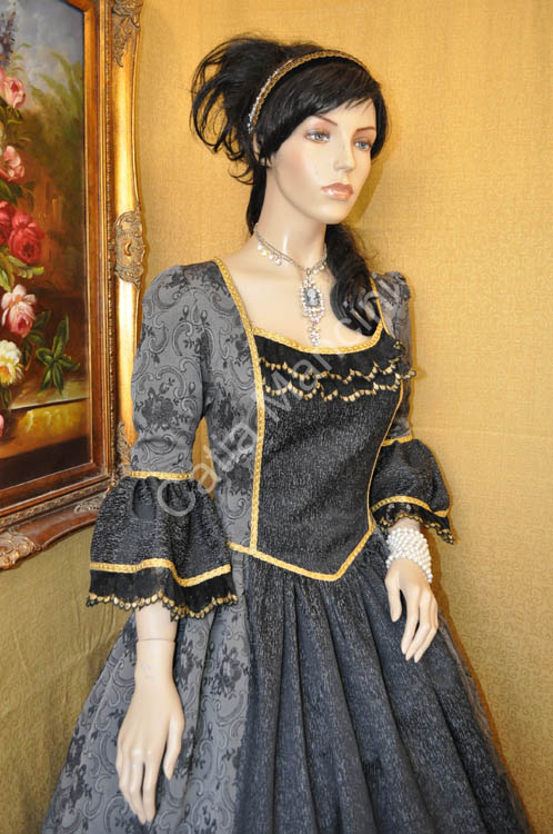 Damigella Veneziana del 1734 (2)