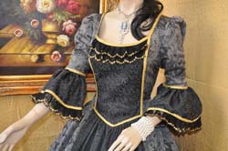 Damigella Veneziana del 1734 (9)