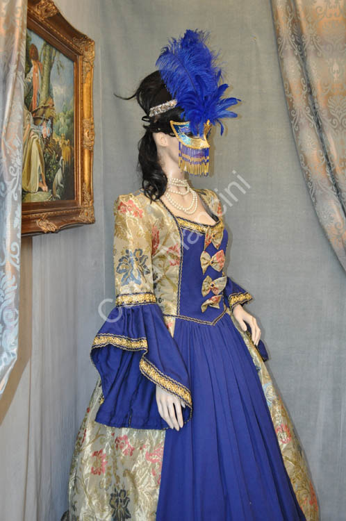 Costume-storico-per-feste-in-maschera