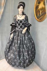 Costume-di-Carnevale-Dama-Veneziana