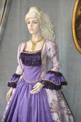 Costume-Storico-Stile-Reggenza-1700 (1)