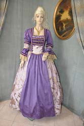 Abbigliamento-Femminile-Epoca-Reggenza-1730