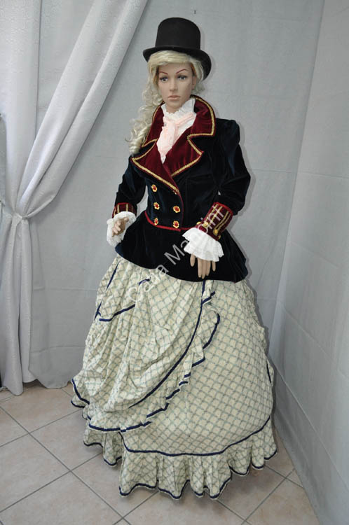 Catia Mancini victorian dress lady (13)