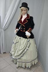 Catia Mancini victorian dress lady (13)