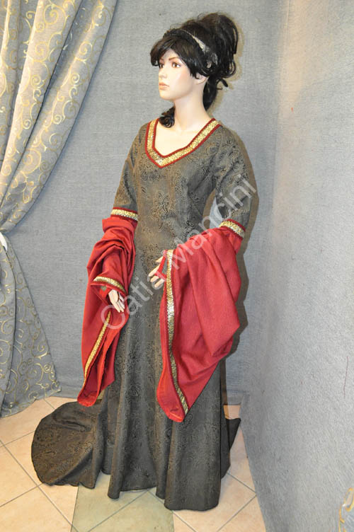 historical costume medieval Italian woman (6)